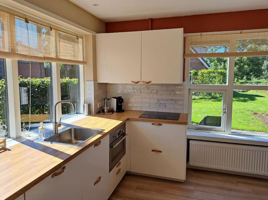 Вилла Family House Wakker Эмнес Экстерьер фото